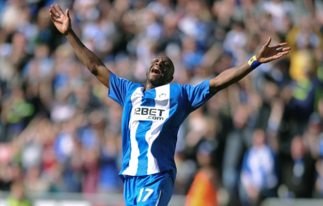 Emmerson Boyce celebrates